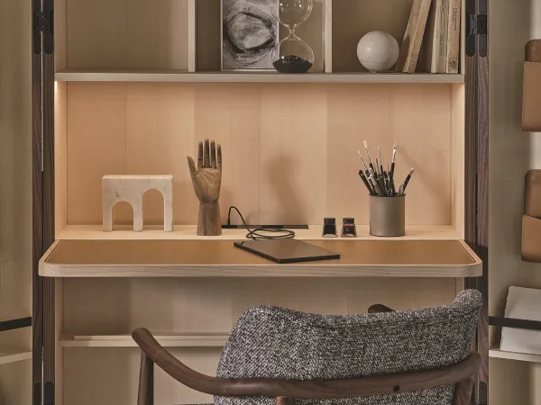 Details zum Savio Arbeitsplatz von Porada