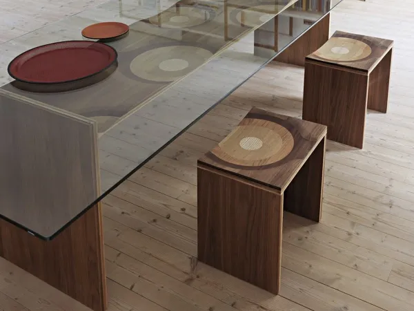 Der Ripples Hocker von Horm Casamania