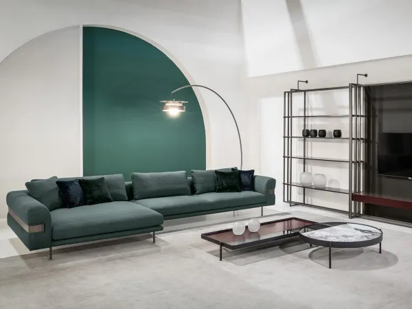 客厅中的 Cantori Valley 沙发