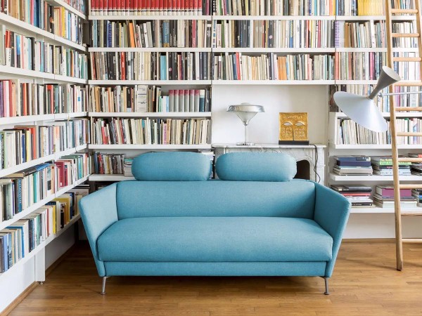 El sofá Brooklyn de Campeggi en una sala de estar