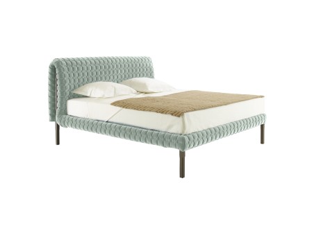 Ruché Bed by Ligne Roset