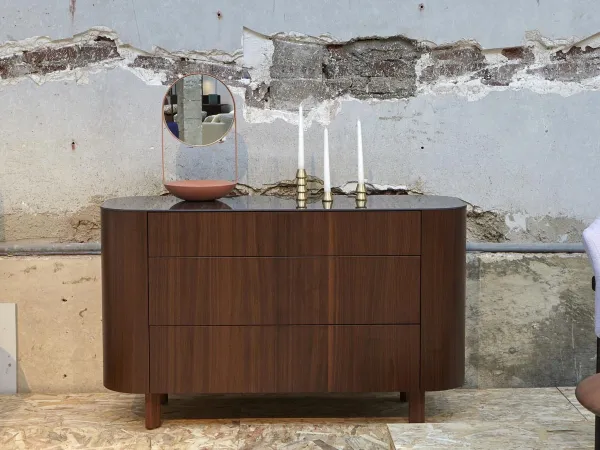 Die Kommode Parabole von Ligne Roset