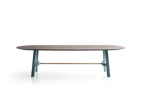 The August table by Lema