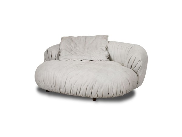Ortigia daybed by Baxter