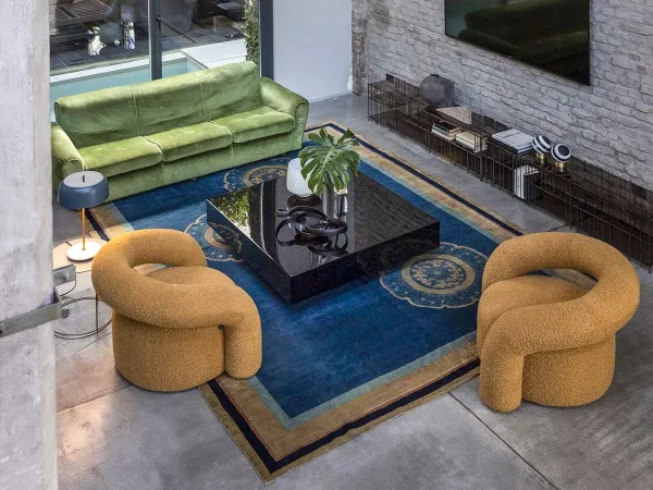 Un conjunto de sillones Nora de Mogg