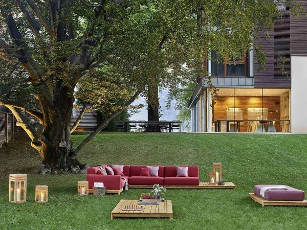 Le canapé Barcode de Varaschin en version d'angle