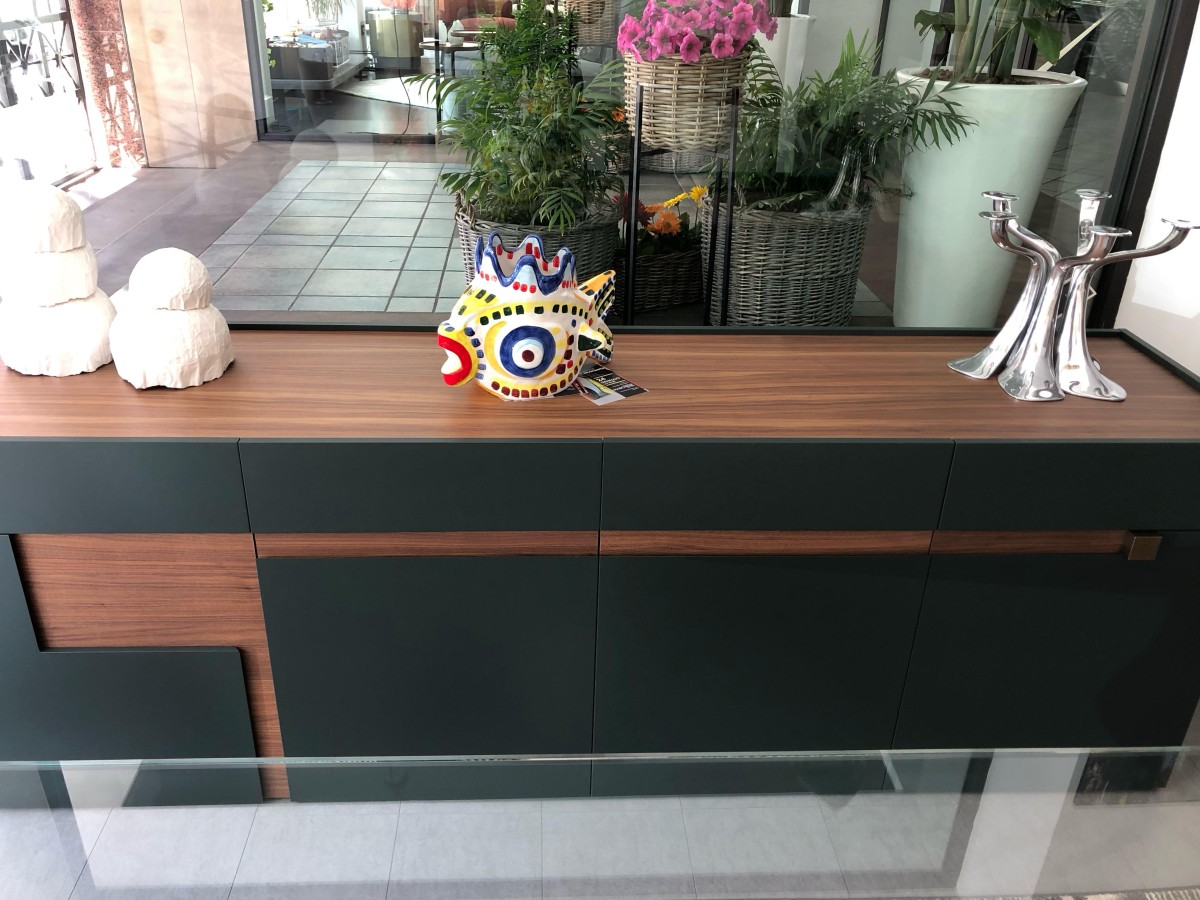 Entdecken Sie das Sideboard Logos von Pianca im Verkauf