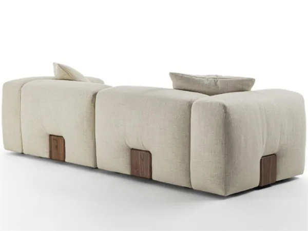 Solid wood details of the Koji sofa by Porada