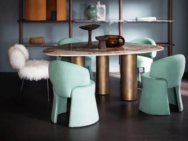 La chaise Inga de Baxter dans un espace de vie