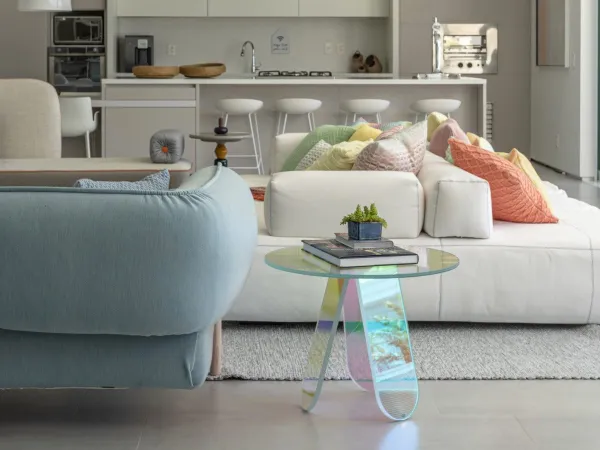 Aspect changeant de la table Shimmer de Glas