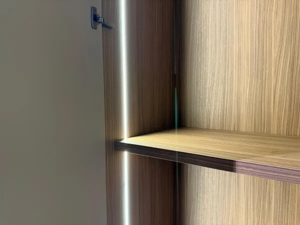 Details of Eklissy wardrobe by Lema - Mobilificio Marchese
