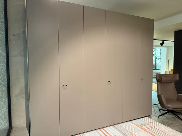 Eklissy wardrobe by Lema