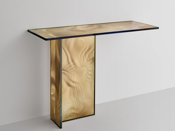 La consola Liquefy de Glas Italia