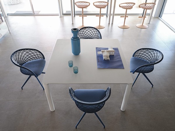 Der Woody-Tisch von Midj - Design von MIDJ R&D