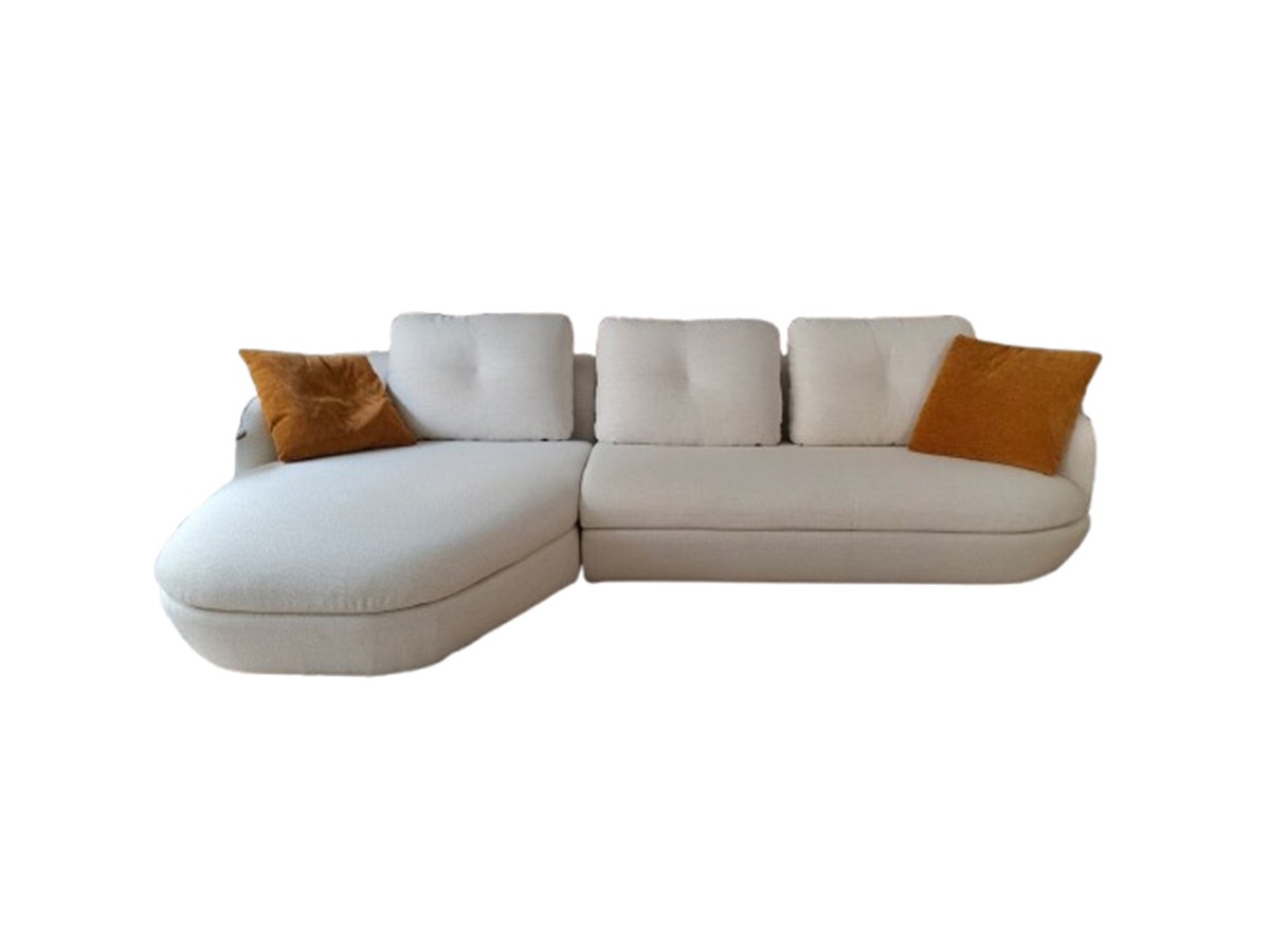 Entdecken Sie das Mirea-Sofa von Lema im Sale bei Mobilificio Marchese