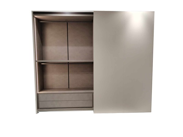 Entdecken Sie den Kleiderschrank Sipario Nastro von Pianca im Angebot