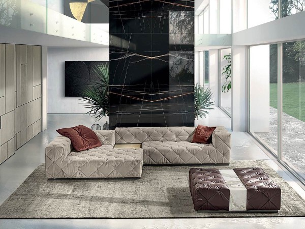 Das Sofa Must von Longhi in Eckausführung