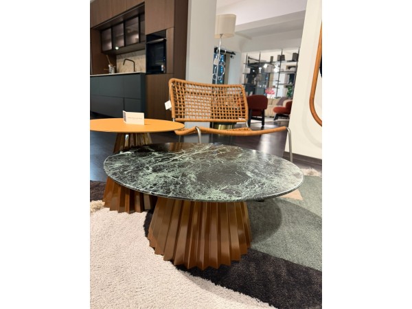 Plissé Side Tables by Midj – SALES