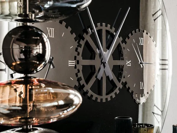 Cattelan Italia Times Spiegel Uhr