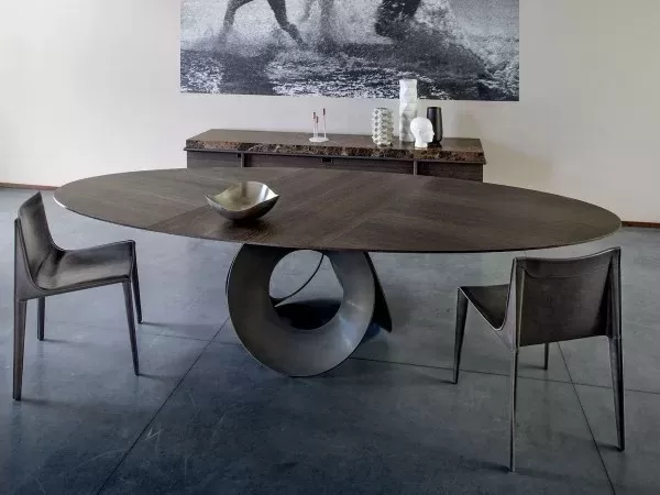 The base of the Oracle table by Arketipo: a work of art