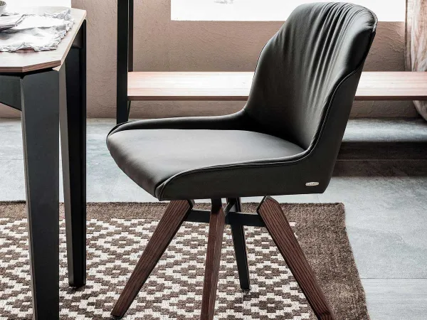 Tyler Stuhl Cattelan Italia