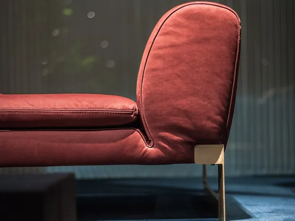 Baxter Viktor Divano