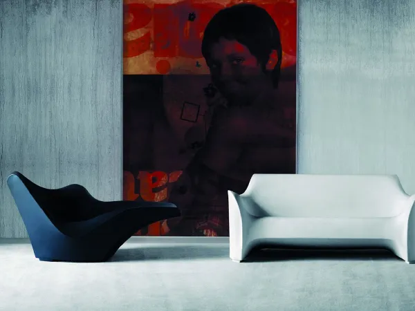 La chaise longue Tokyo Pop nella versione di color nero