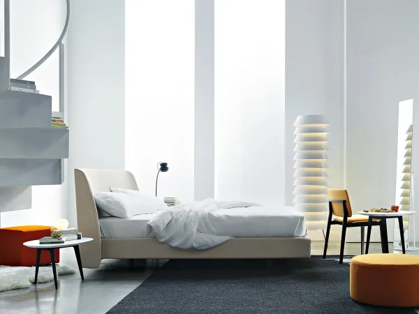 Doppelbett Edel in einem Zimmer