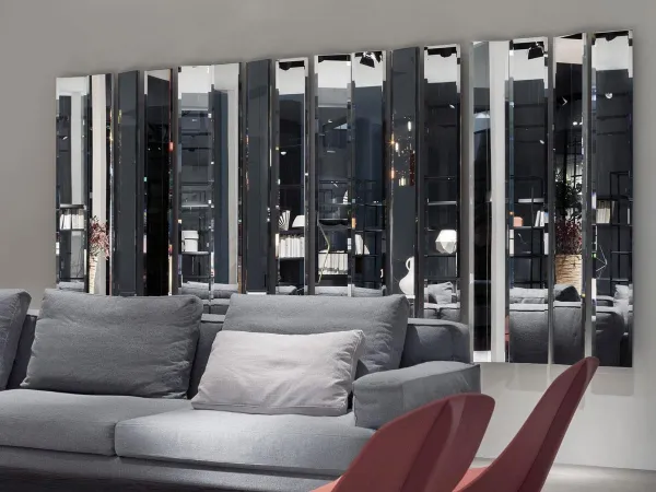 Mirage mirror in a setting