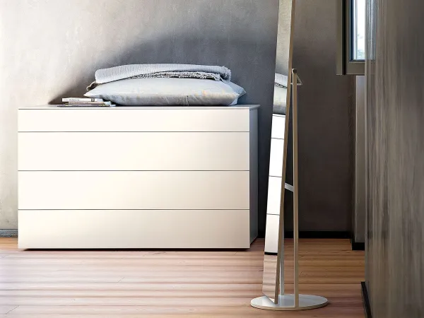 Miroir Mir dans une chambre à coucher