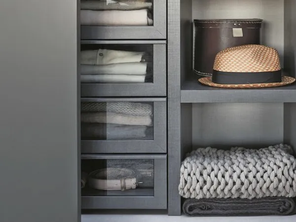 Lema Ellevi Wardrobe