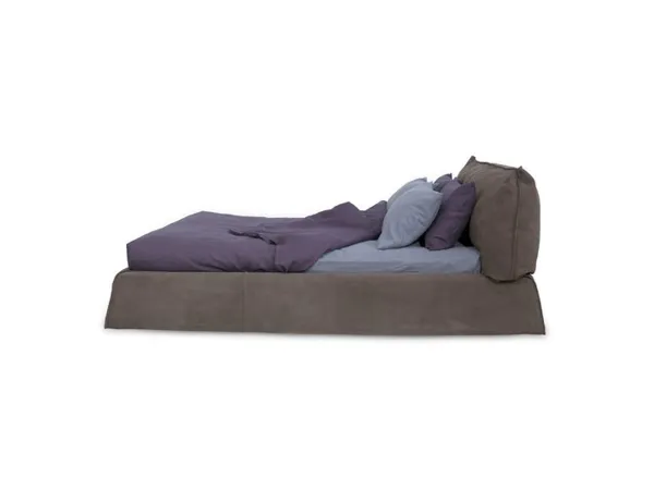 Paris Slim de Baxter: una maravillosa cama de cuero