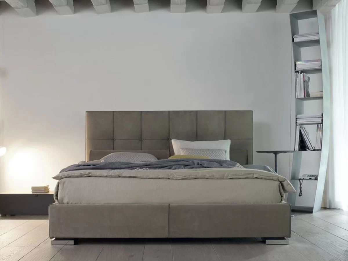 Max Capitonnè lower headboard double bed made in Italy by Twils
