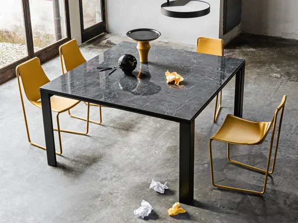 Mesa Marcopolo por Midj