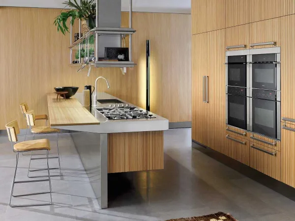 Arclinea cocina Lignum et Lapis.