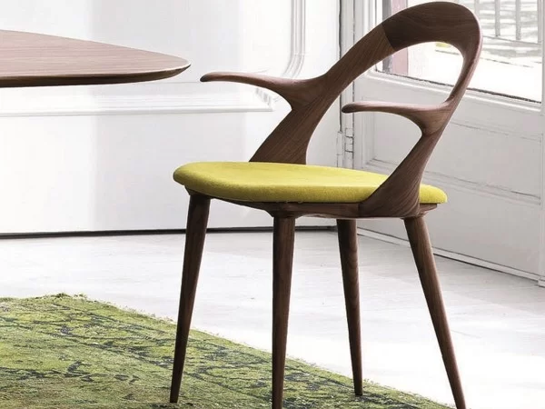 Ester chair with armrests version