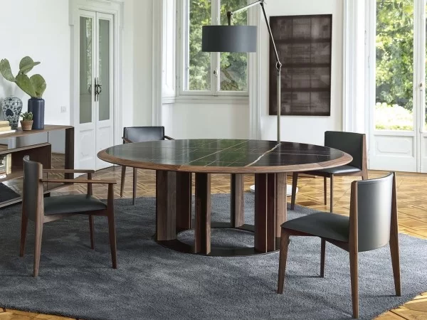 The Thayl table by Porada in the round version