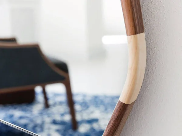 Ops Miroir de Porada: un design unique pour votre maison