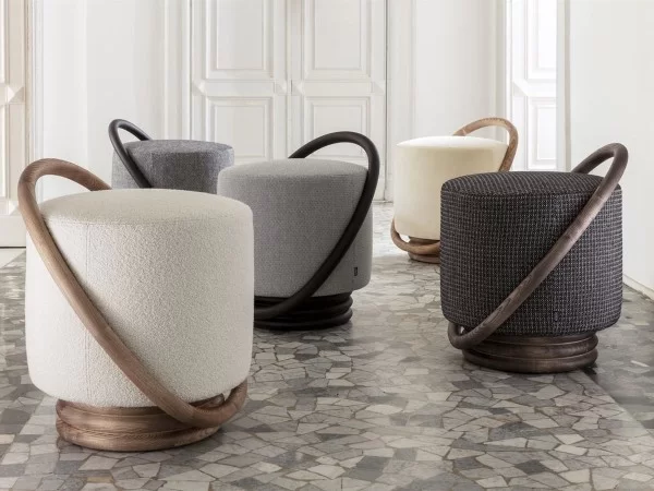 Different finishes of the Smile pouf by Porada