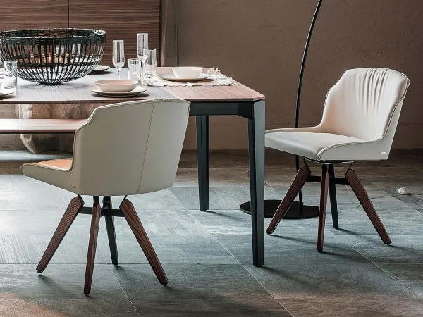 Tyler Stuhl Cattelan Italia