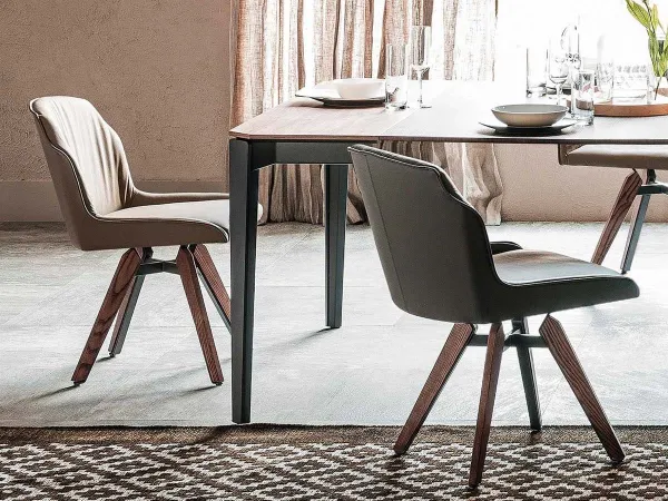 Tyler Stuhl Cattelan Italia