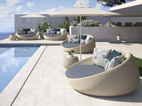 Il divanetto Twiga in una zona outdoor