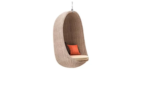 The suspended armchair Nest by Atmosphera