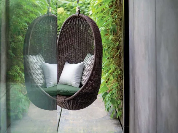 Nest suspended armchair