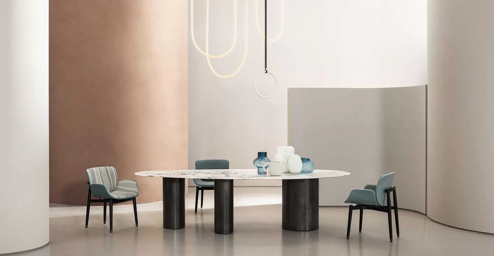 Tables and desks of best Italian brands