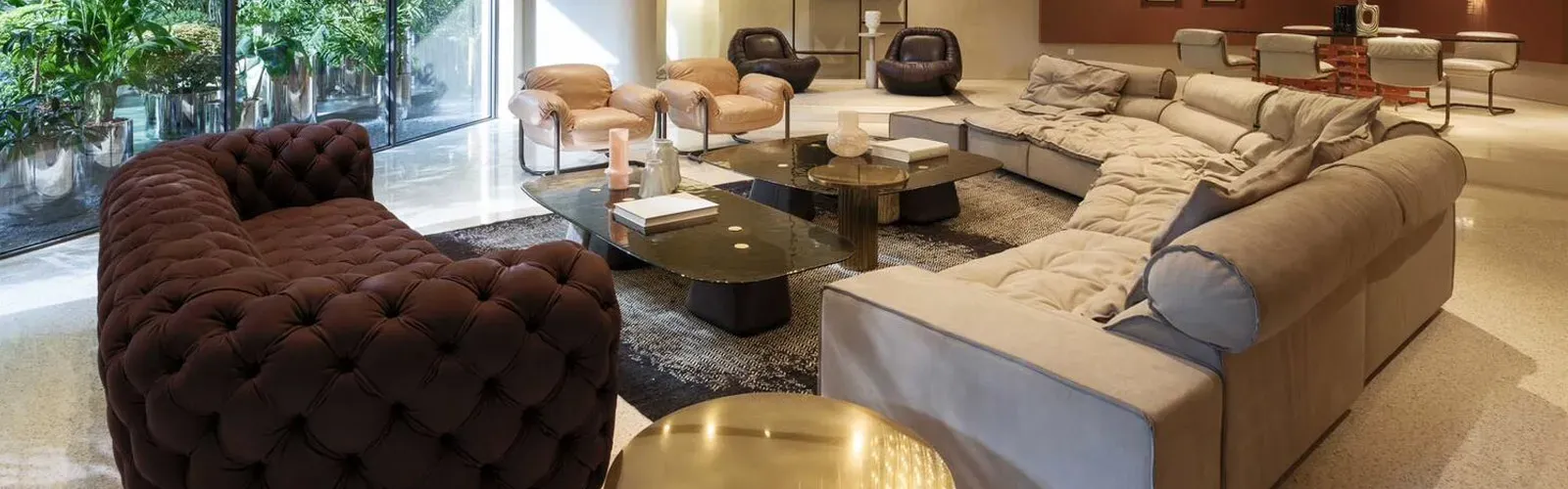 Baxter sofas: handcrafted Italian leather design